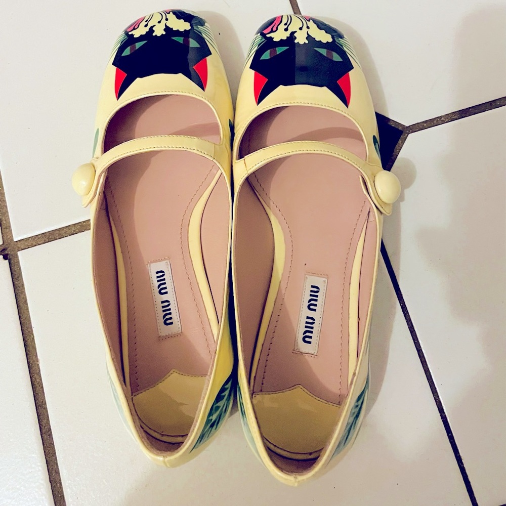 Cute Miumiu Flats
